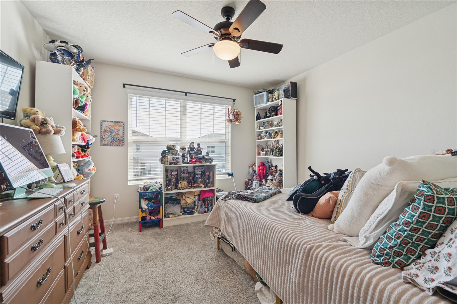 Image 18 of 23 For 4705 Sparkling Shell Avenue