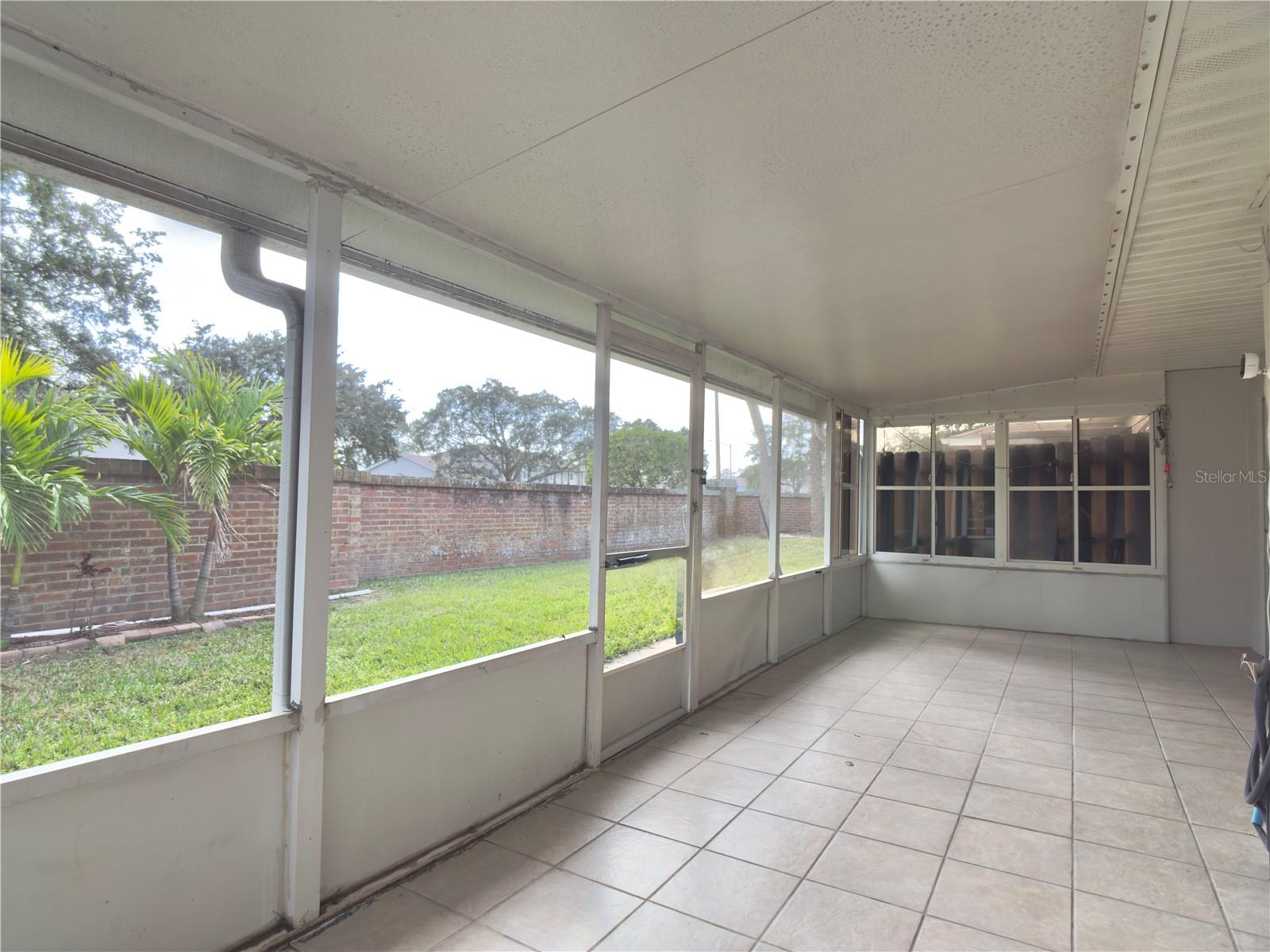 Image 5 of 15 For 1357 Lucaya Circle