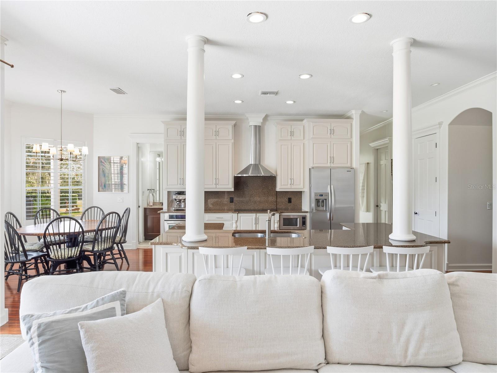 Image 10 of 39 For 10509 Cromwell Grove Terrace