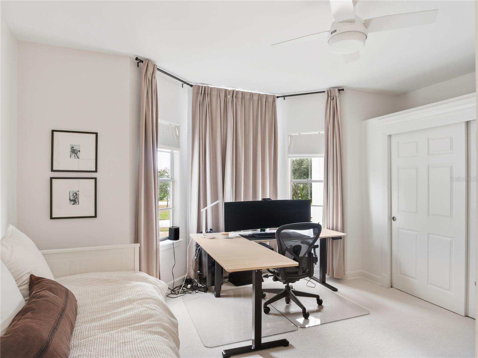 Image 25 of 39 For 10509 Cromwell Grove Terrace