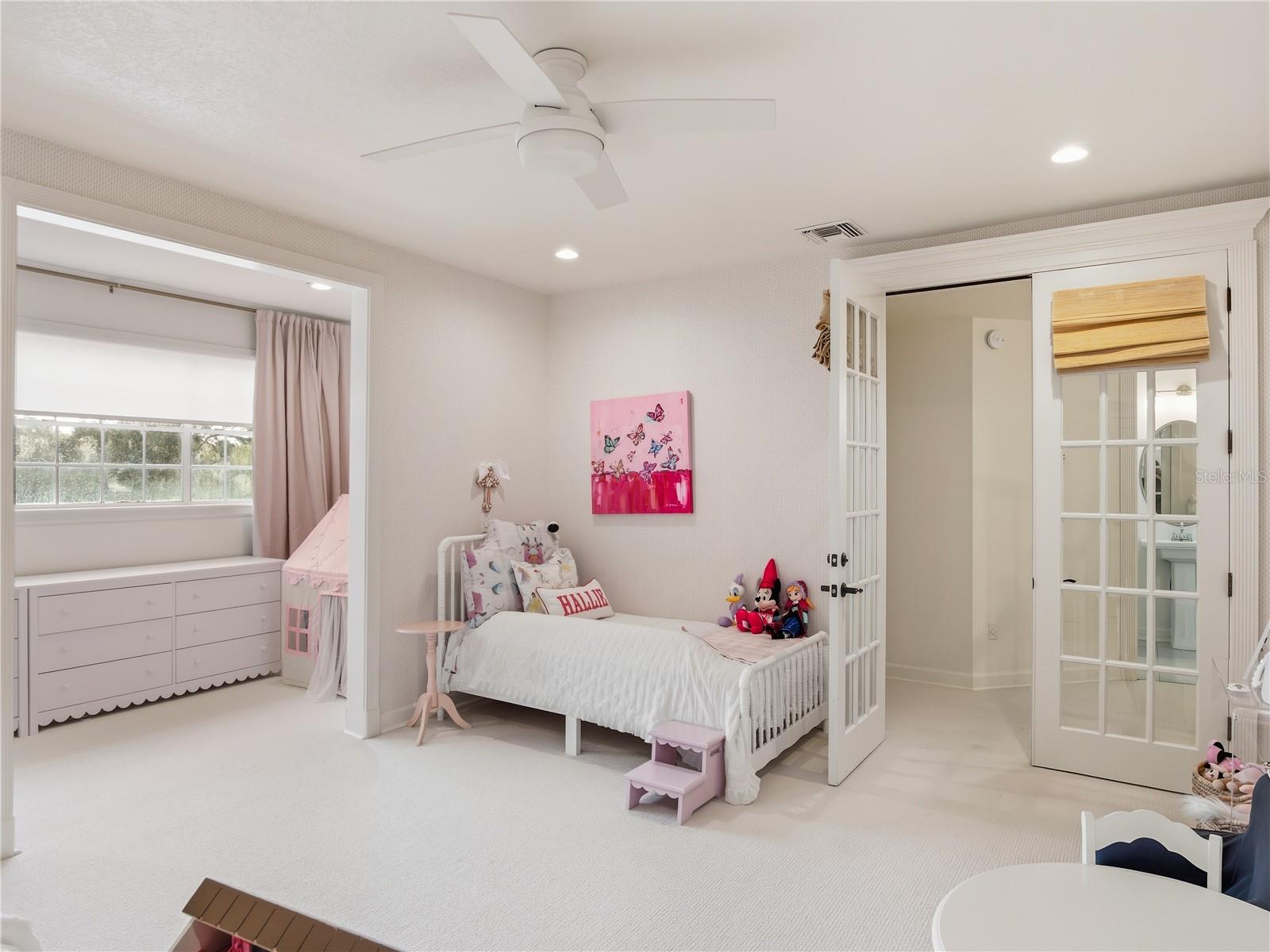 Image 30 of 39 For 10509 Cromwell Grove Terrace