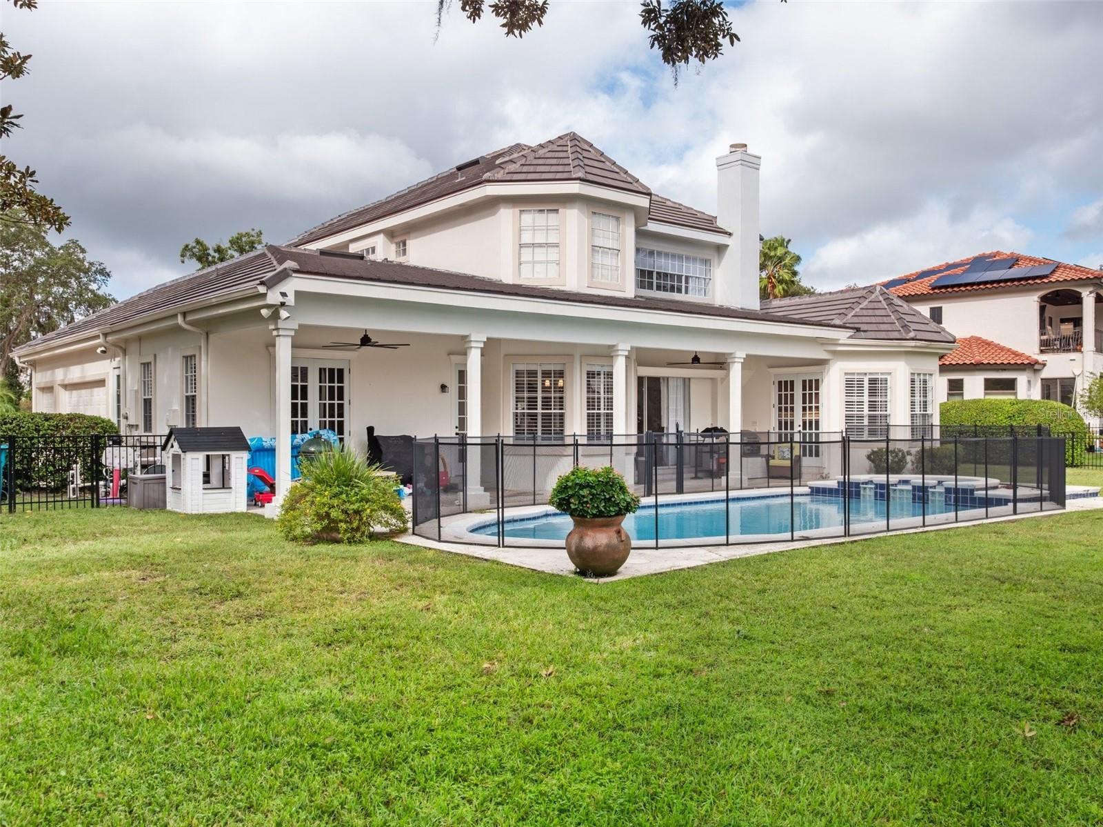 Image 34 of 39 For 10509 Cromwell Grove Terrace