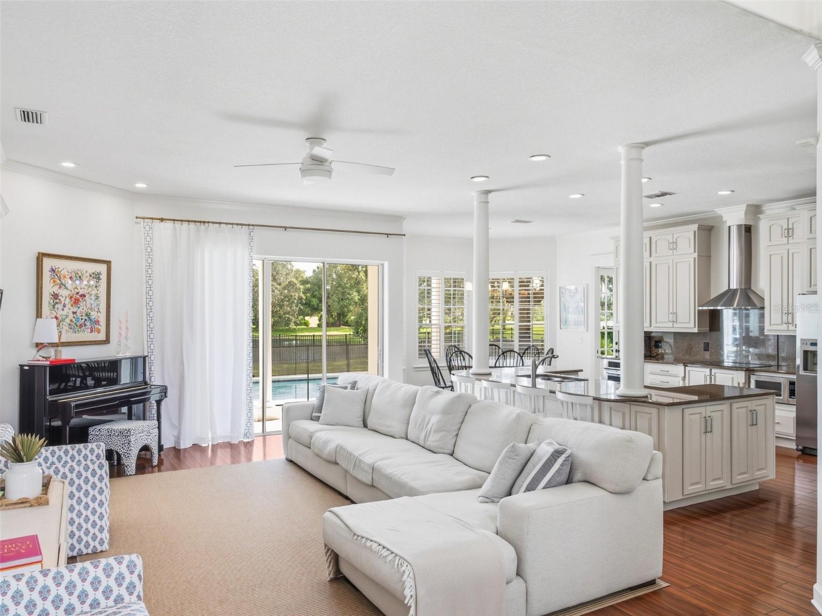 Image 7 of 39 For 10509 Cromwell Grove Terrace