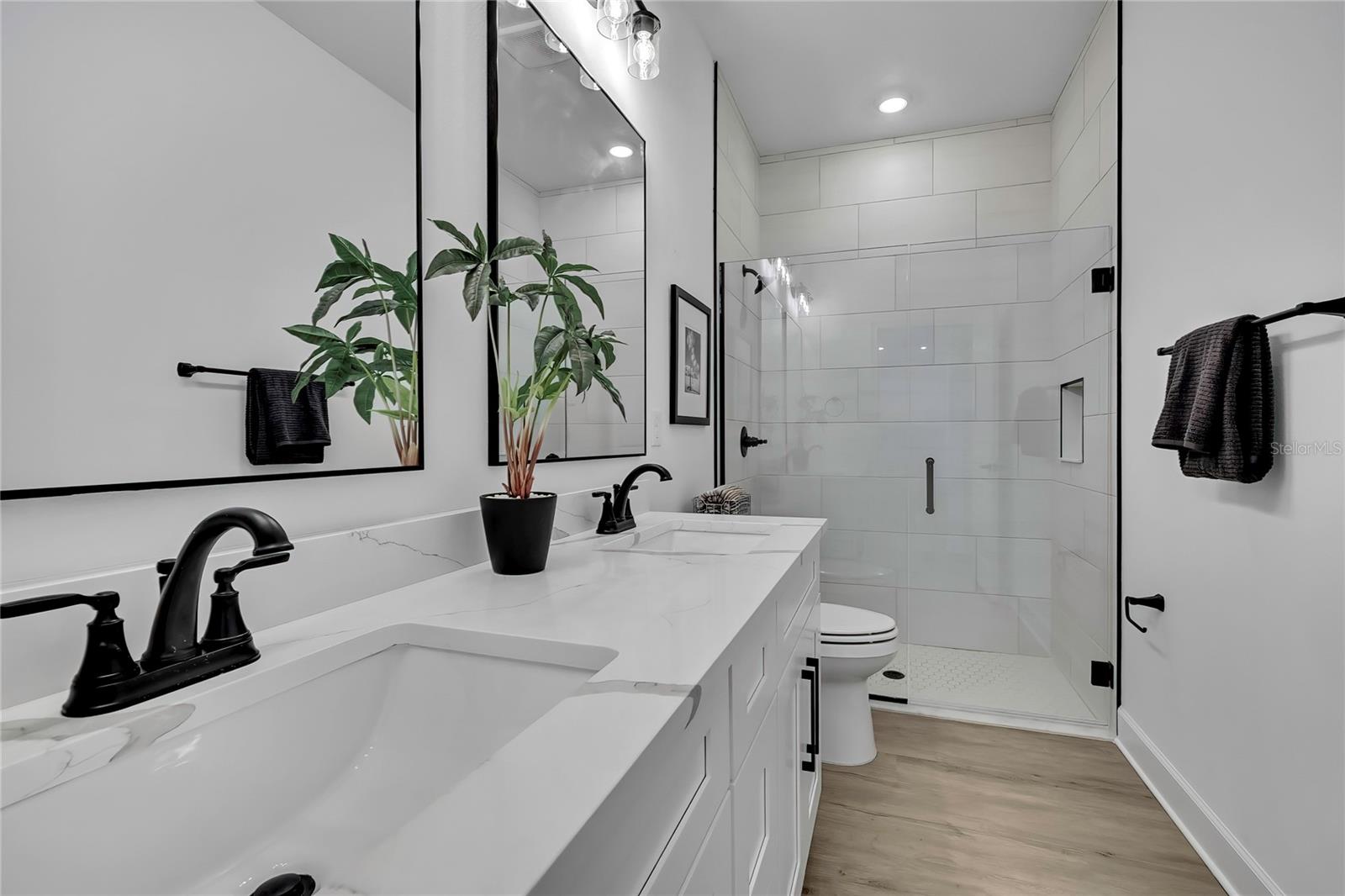 Image 36 of 47 For 6513 Owl Road