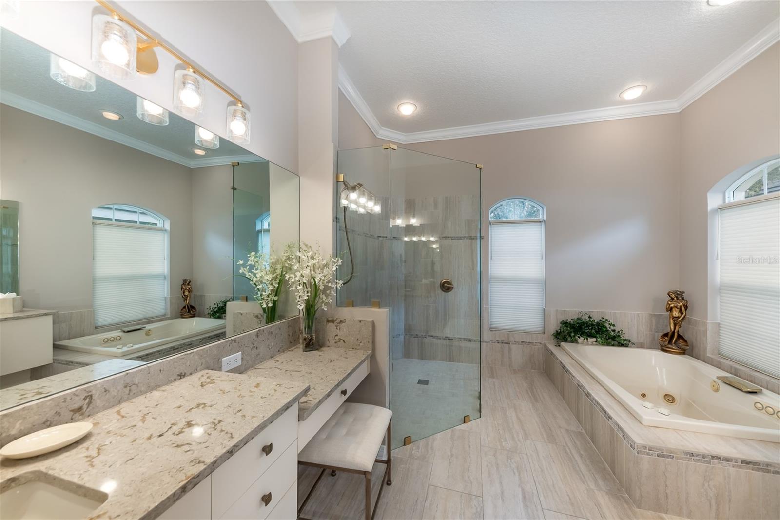 Image 15 of 46 For 5273 Shoreline Circle