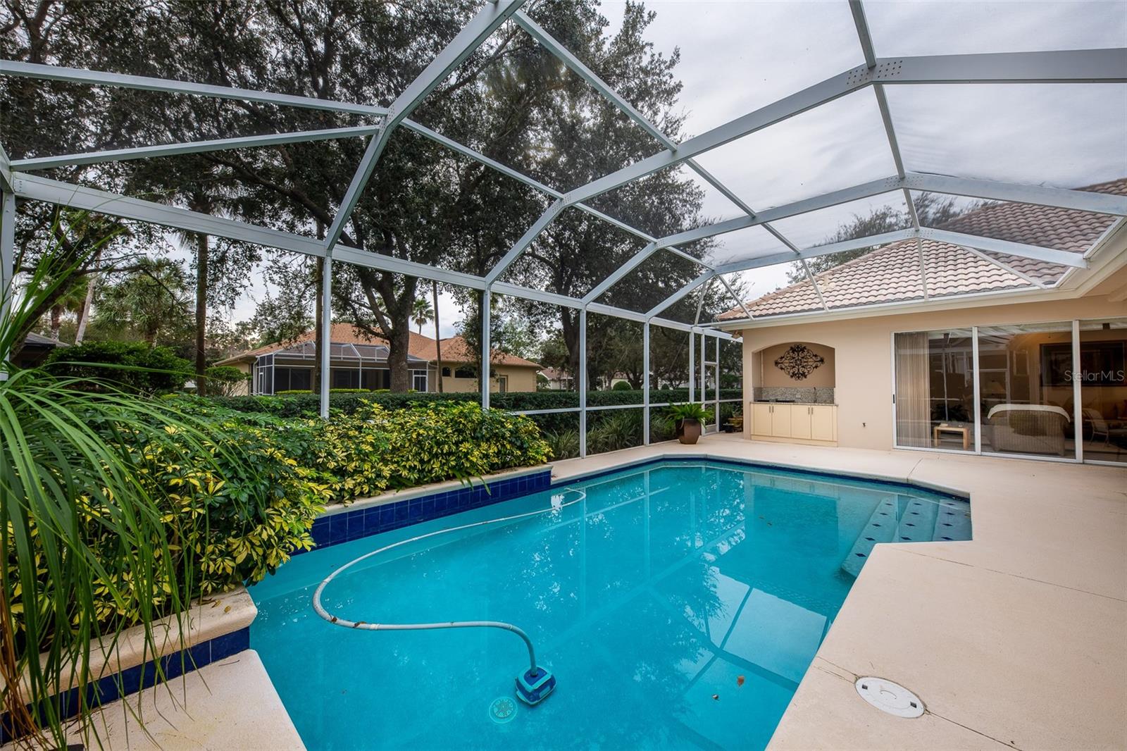 Image 31 of 46 For 5273 Shoreline Circle