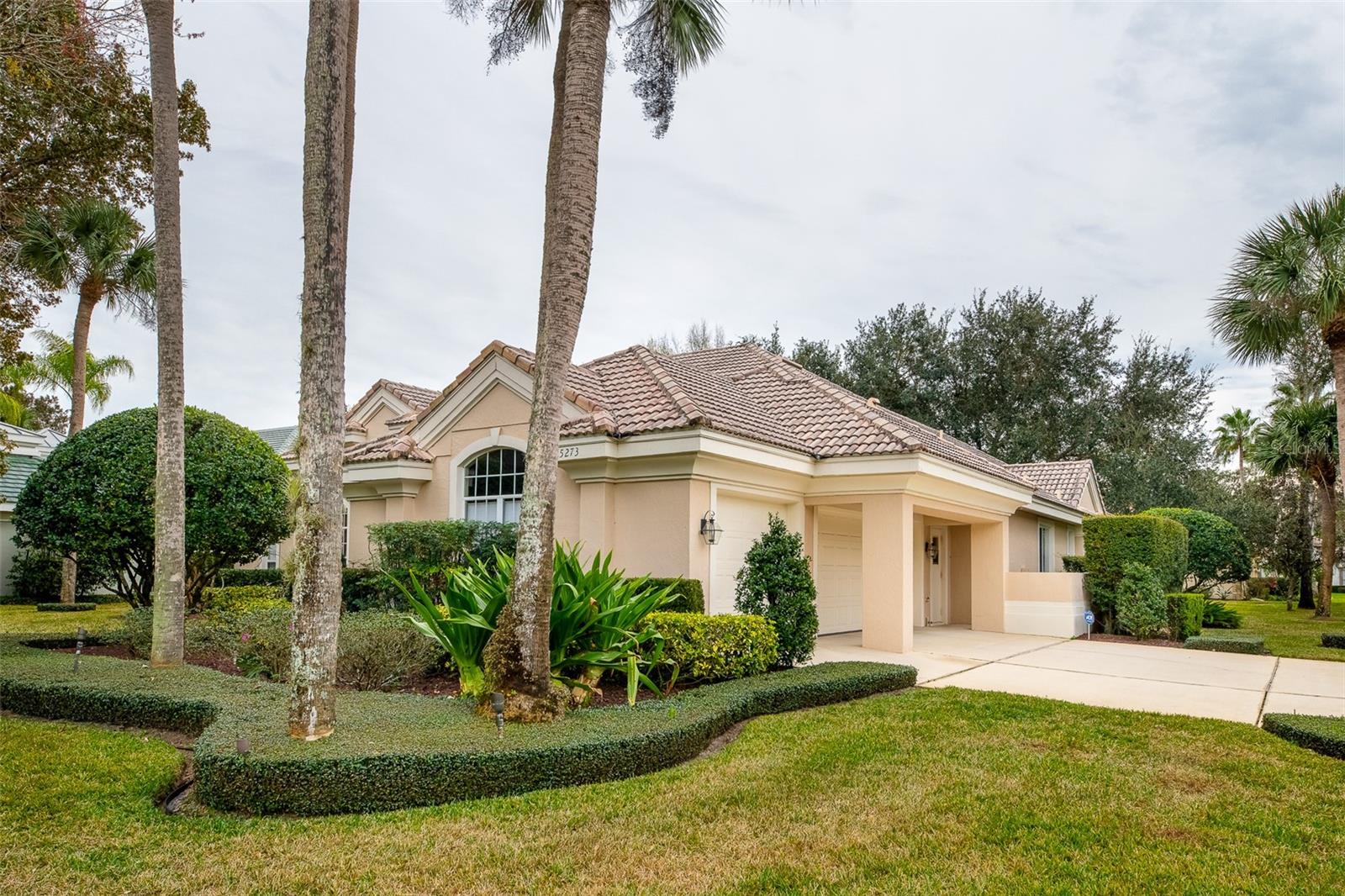 Image 4 of 46 For 5273 Shoreline Circle