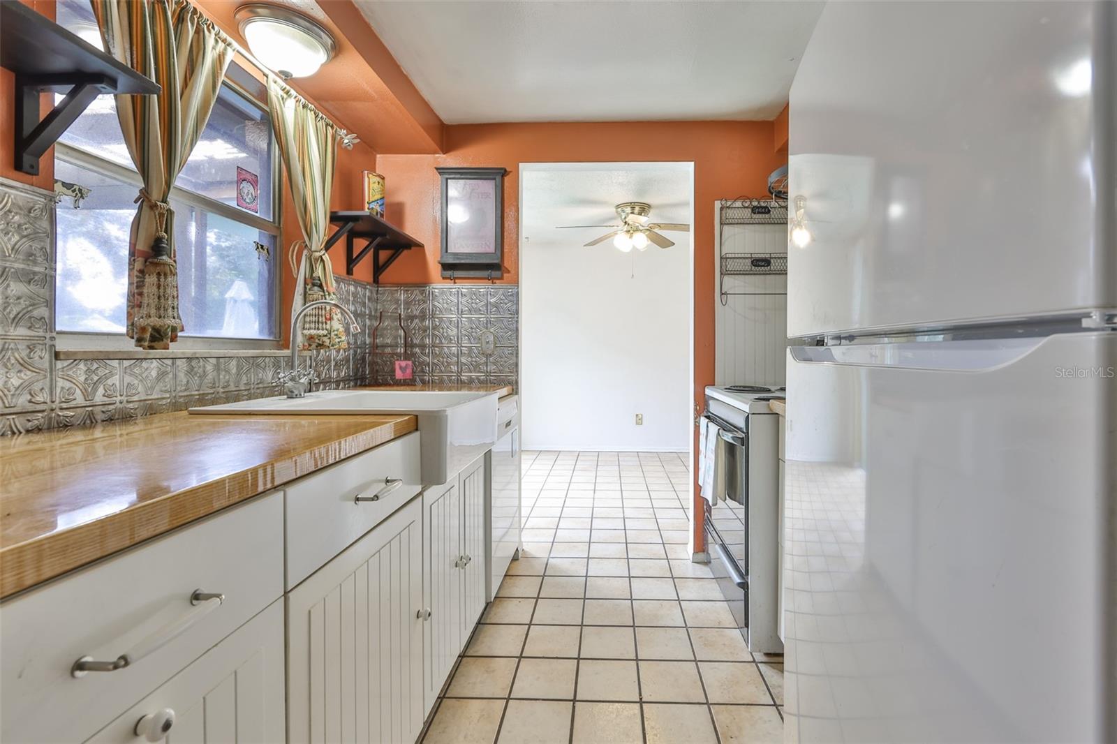 Image 10 of 27 For 10823 106th Street