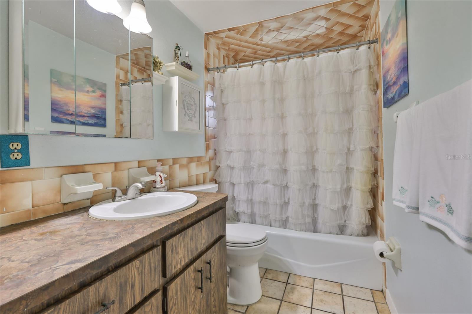 Image 18 of 27 For 10823 106th Street