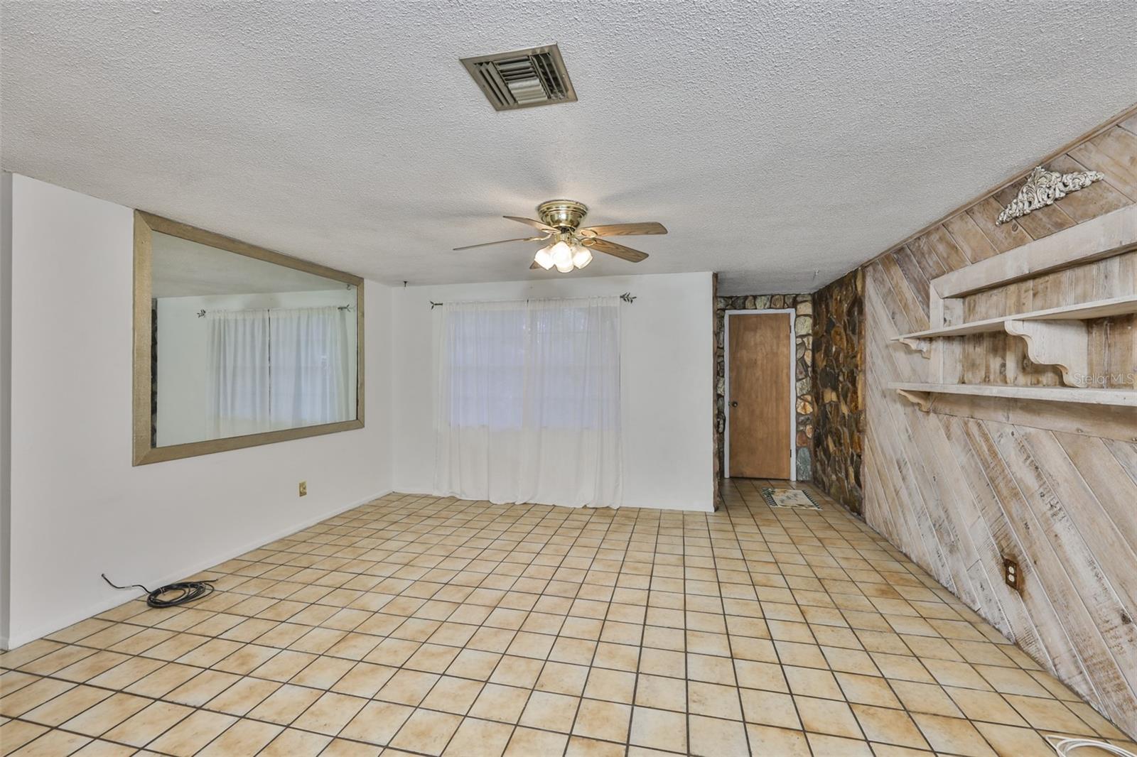 Image 7 of 27 For 10823 106th Street