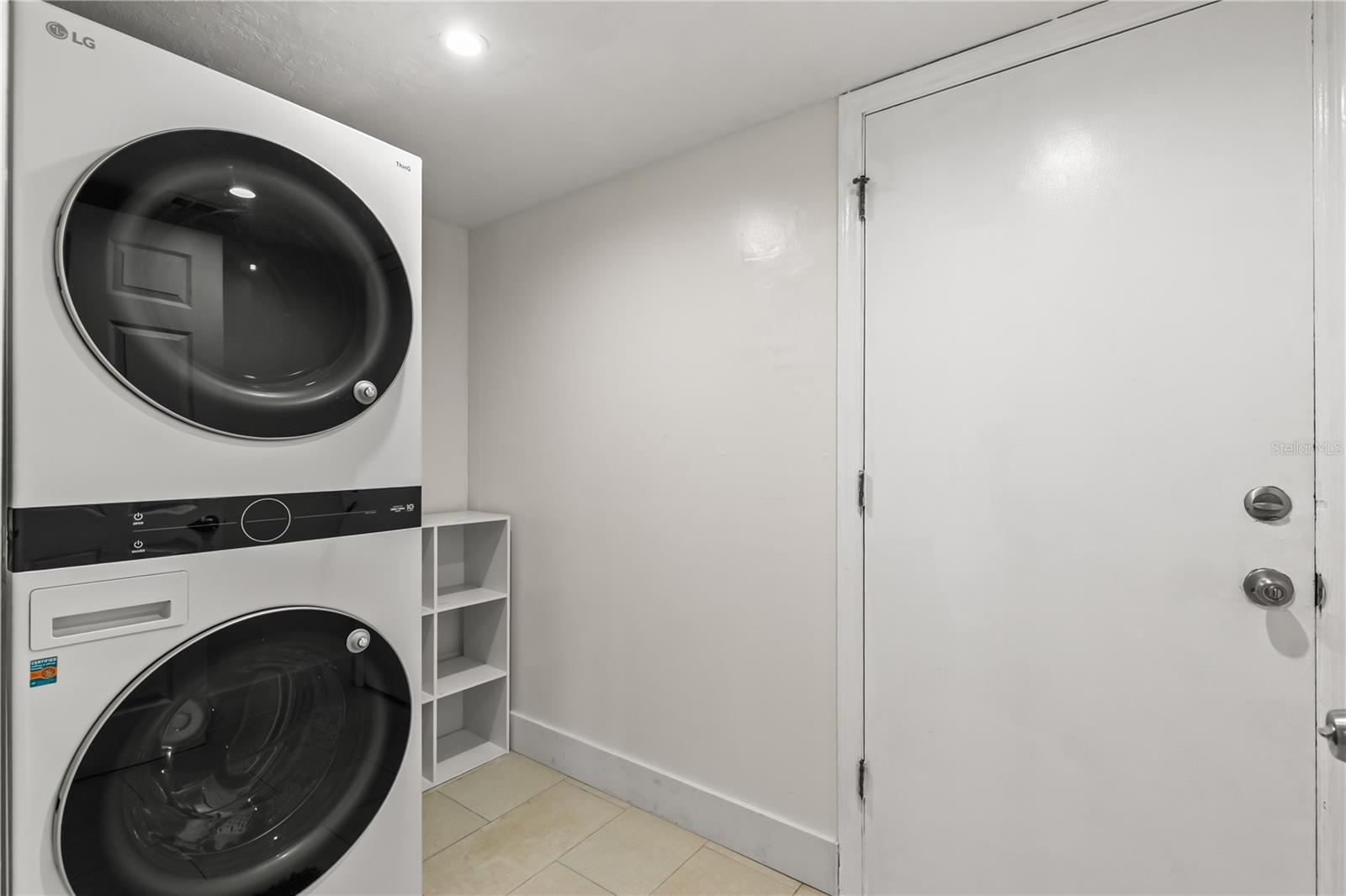 Image 15 of 36 For 4951 Courtland Loop