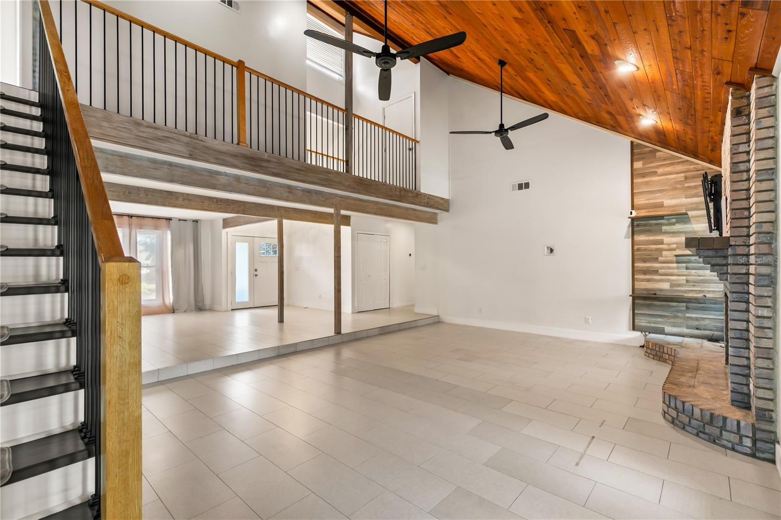 Image 16 of 36 For 4951 Courtland Loop