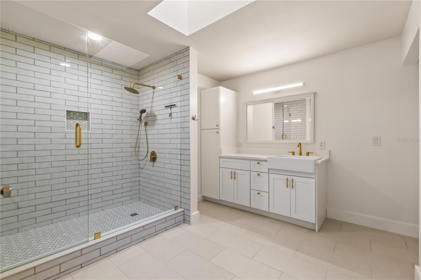 Image 20 of 36 For 4951 Courtland Loop