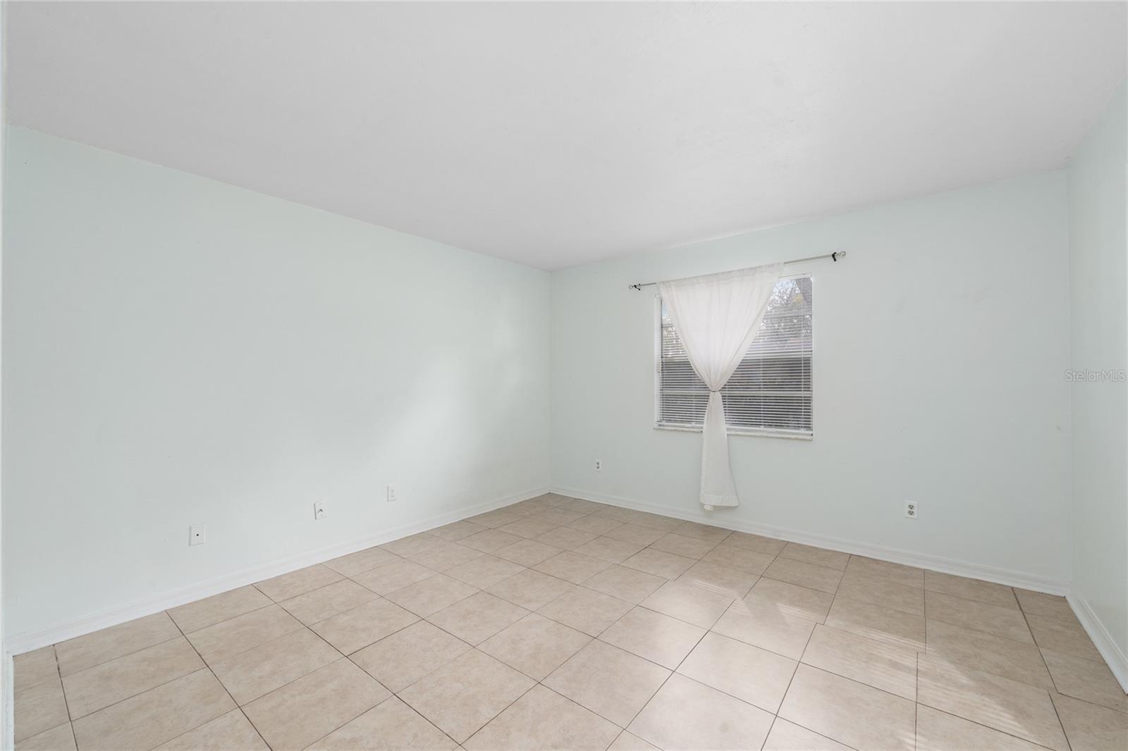 Image 14 of 25 For 245 Moonbeam Road