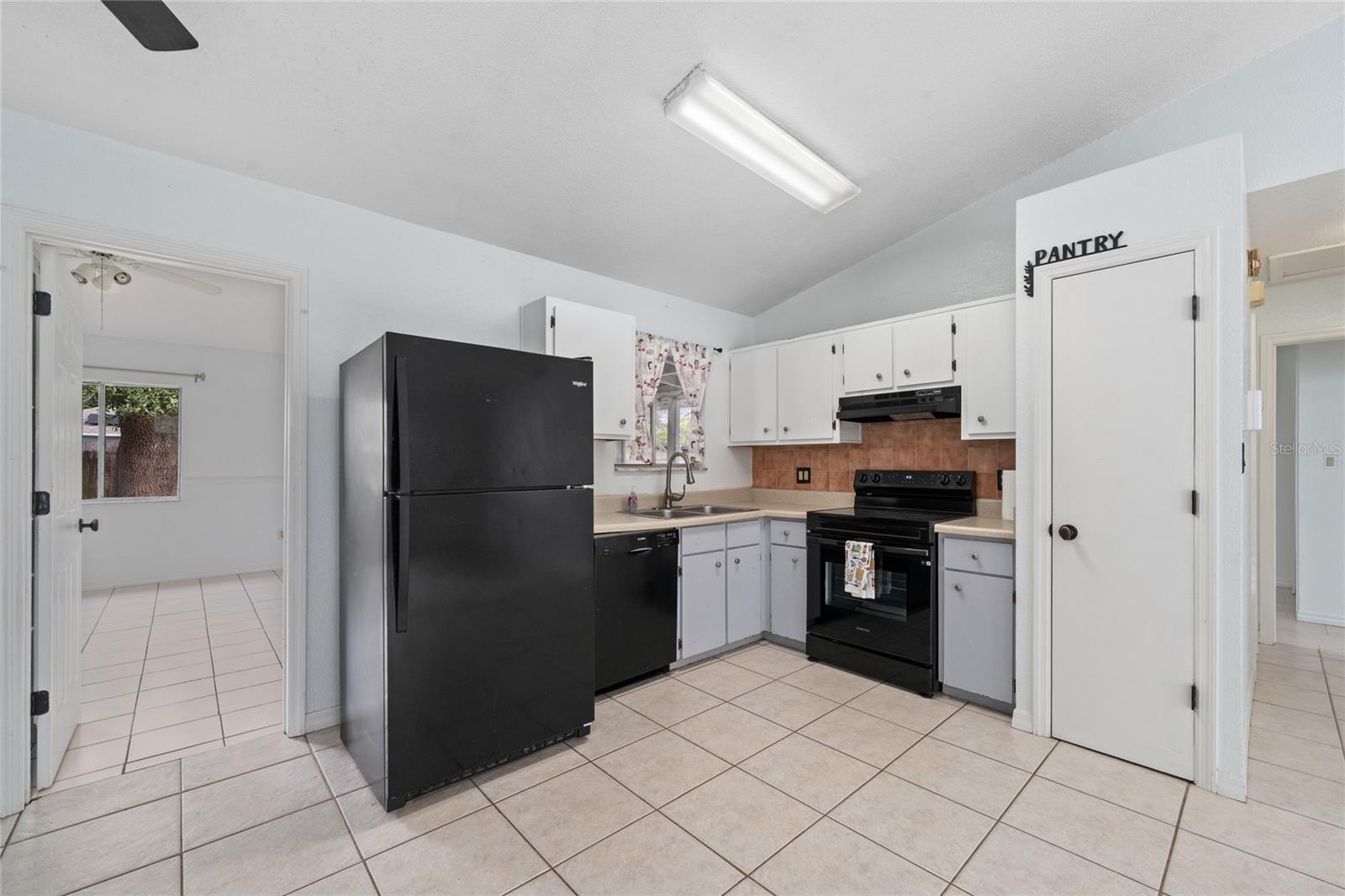 Image 6 of 25 For 245 Moonbeam Road