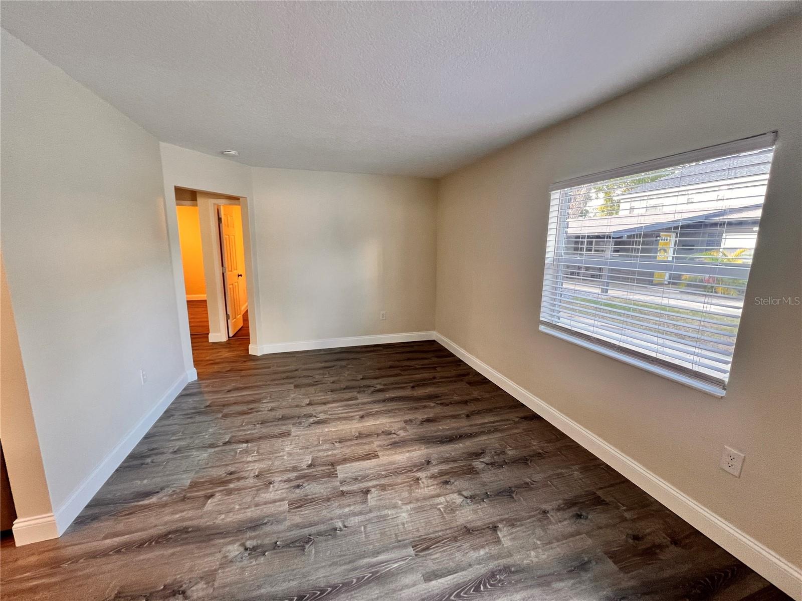 Image 4 of 11 For 2408 Formosa Avenue