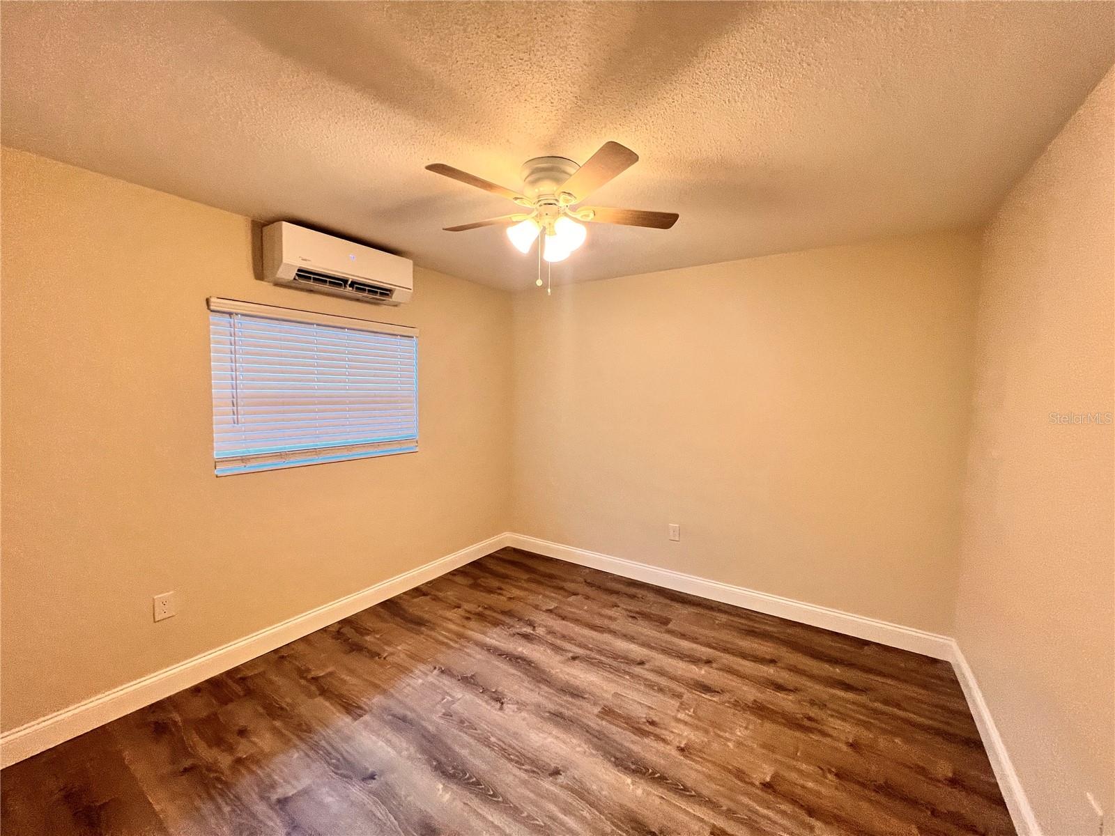 Image 9 of 11 For 2408 Formosa Avenue