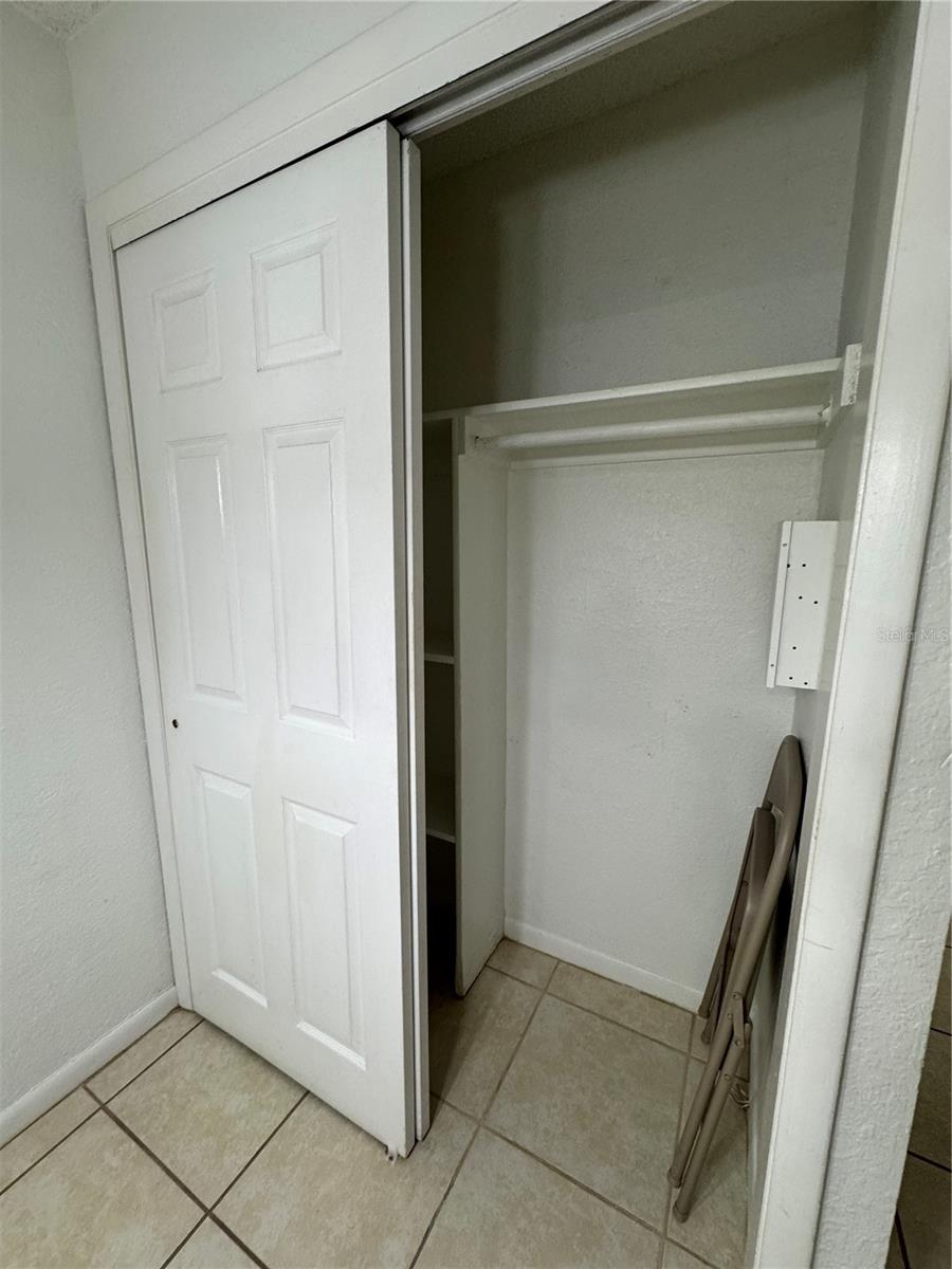 Image 12 of 22 For 4401 Thornbriar Lane 102