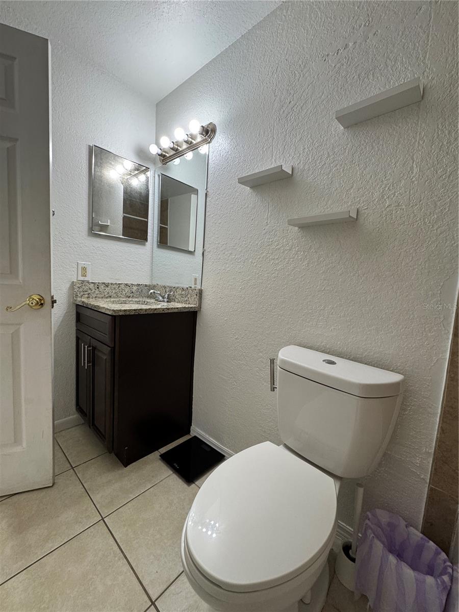 Image 19 of 22 For 4401 Thornbriar Lane 102