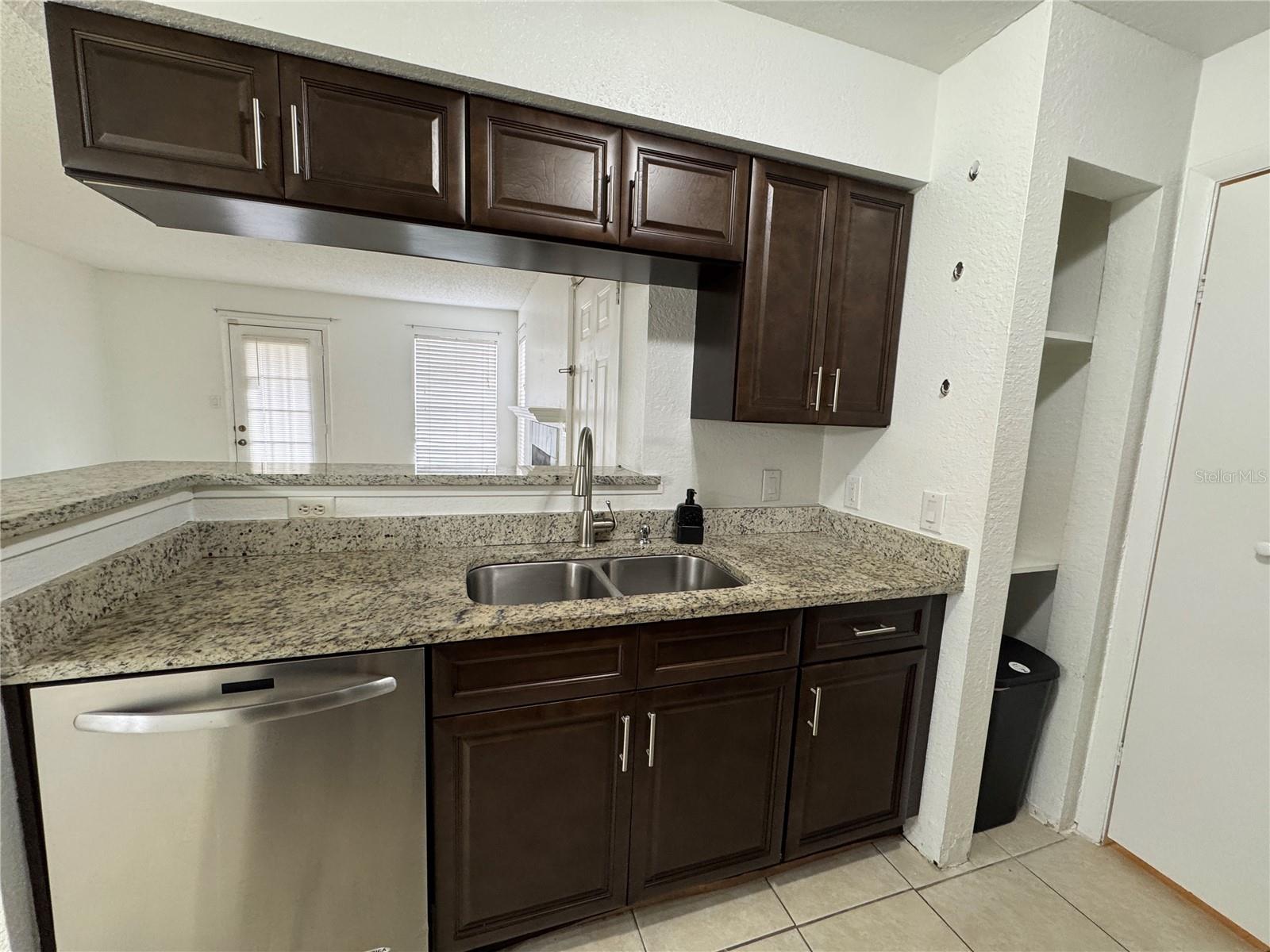 Image 9 of 22 For 4401 Thornbriar Lane 102