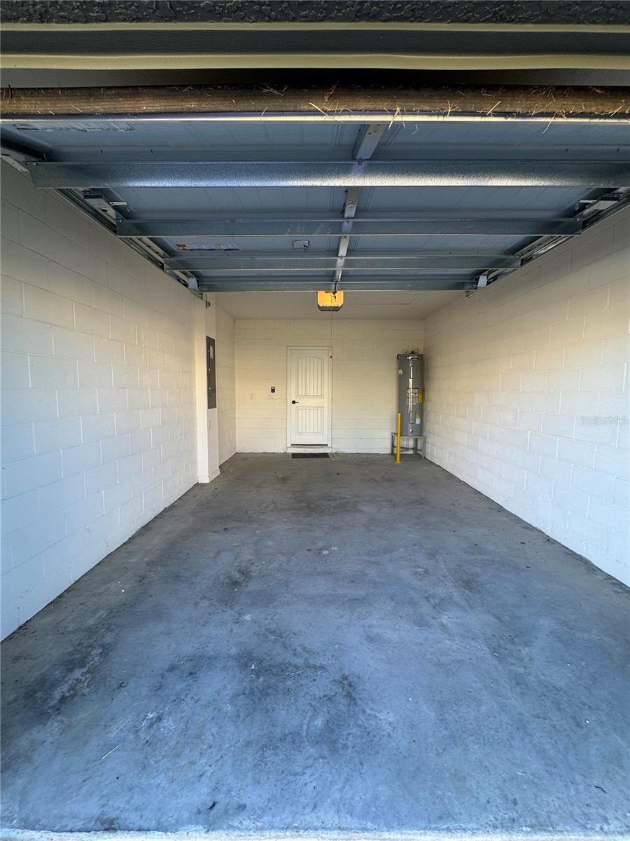 Image 24 of 48 For 12063 Holystone Street