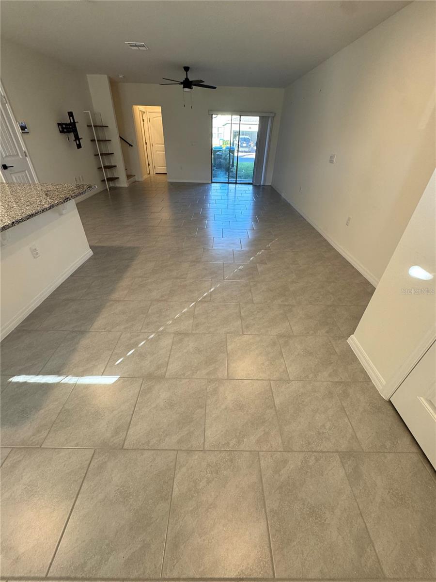 Image 5 of 48 For 12063 Holystone Street