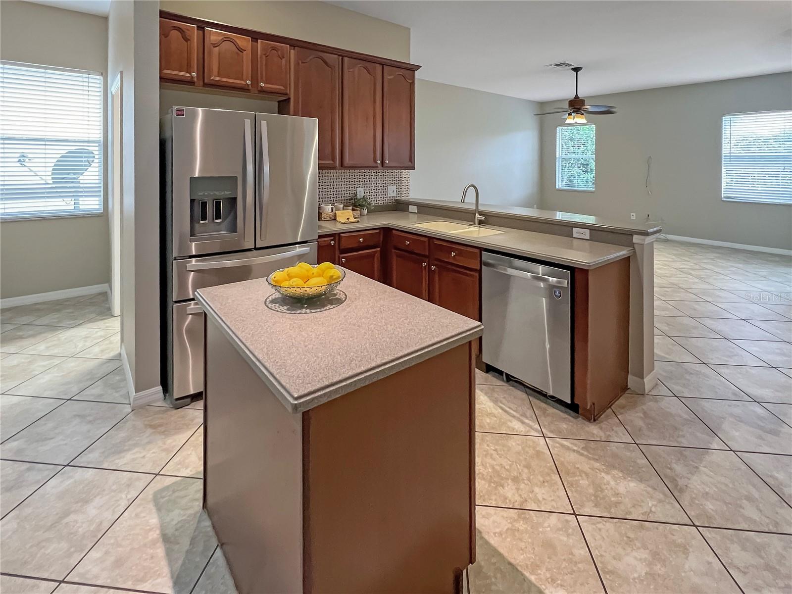 Image 3 of 33 For 11531 Vicolo Loop