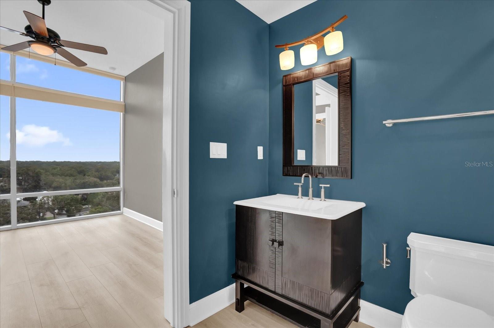 Image 17 of 38 For 101 Eola Drive 802