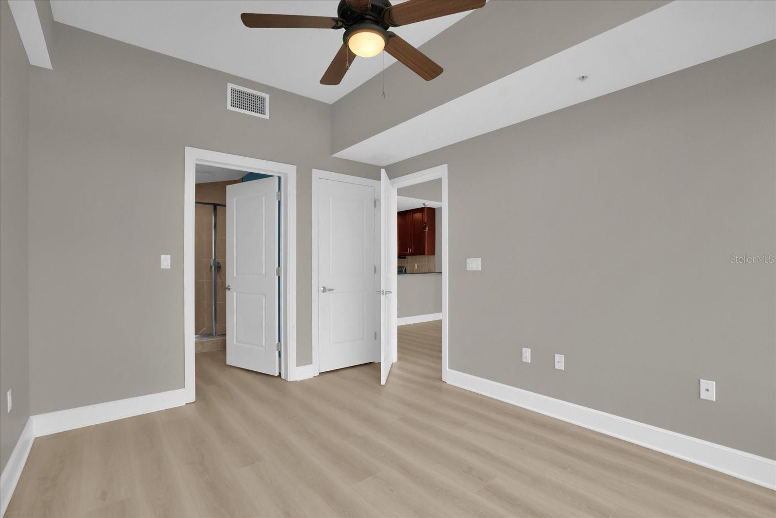 Image 19 of 38 For 101 Eola Drive 802