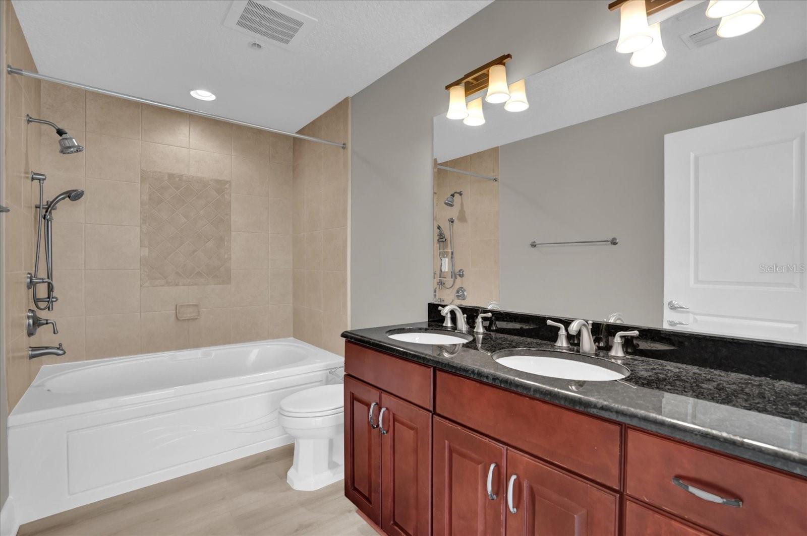 Image 22 of 38 For 101 Eola Drive 802