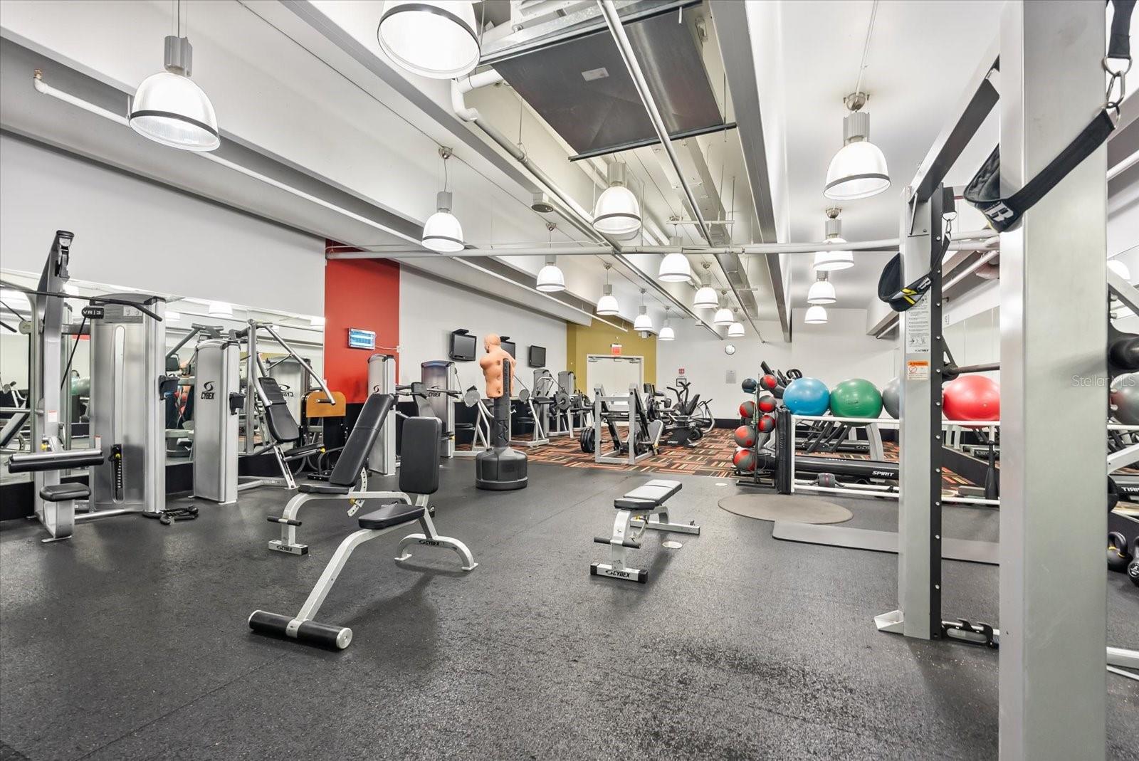 Image 32 of 38 For 101 Eola Drive 802