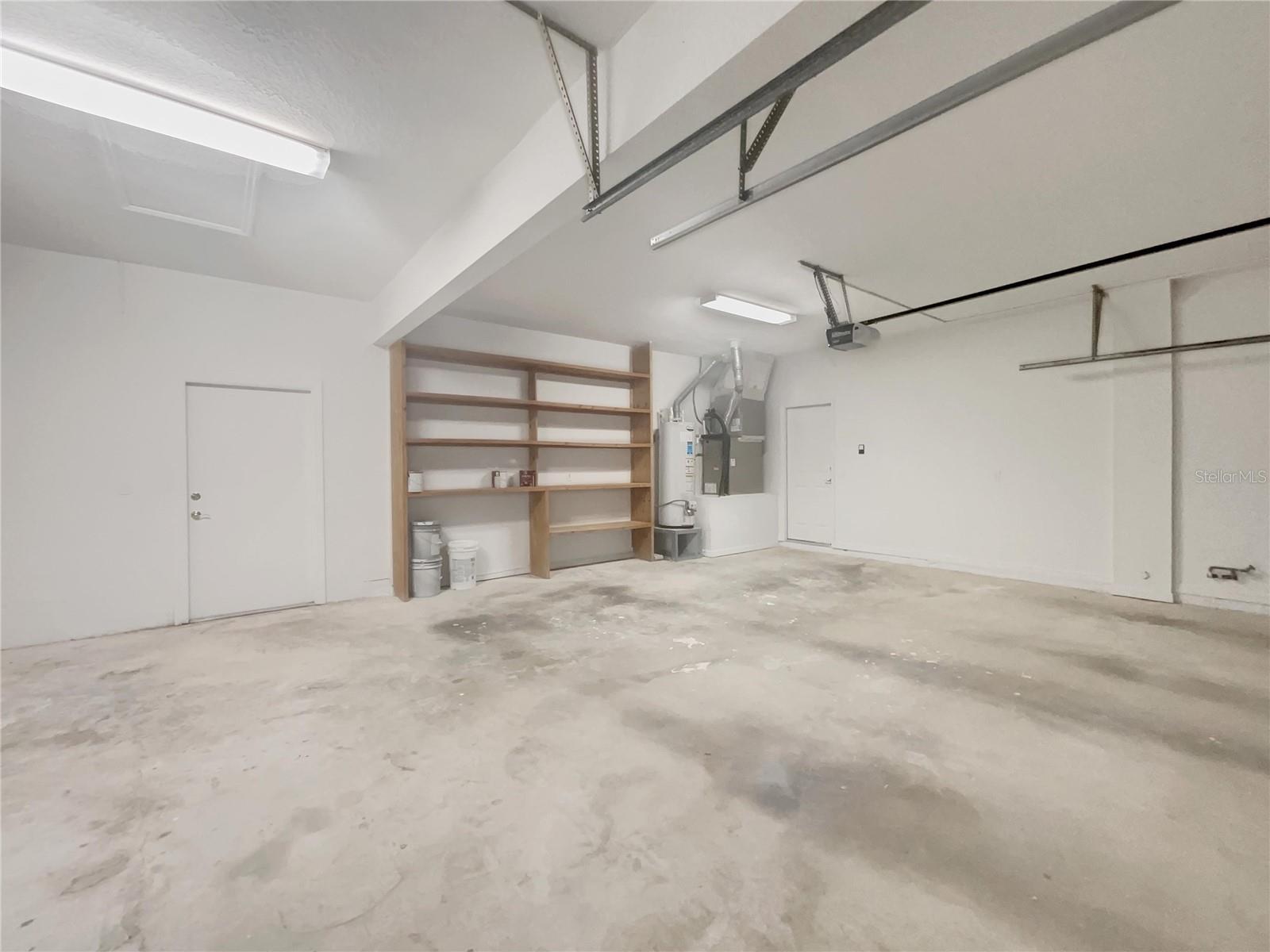 Listing photo id 22 for 18105 Regents Square Drive