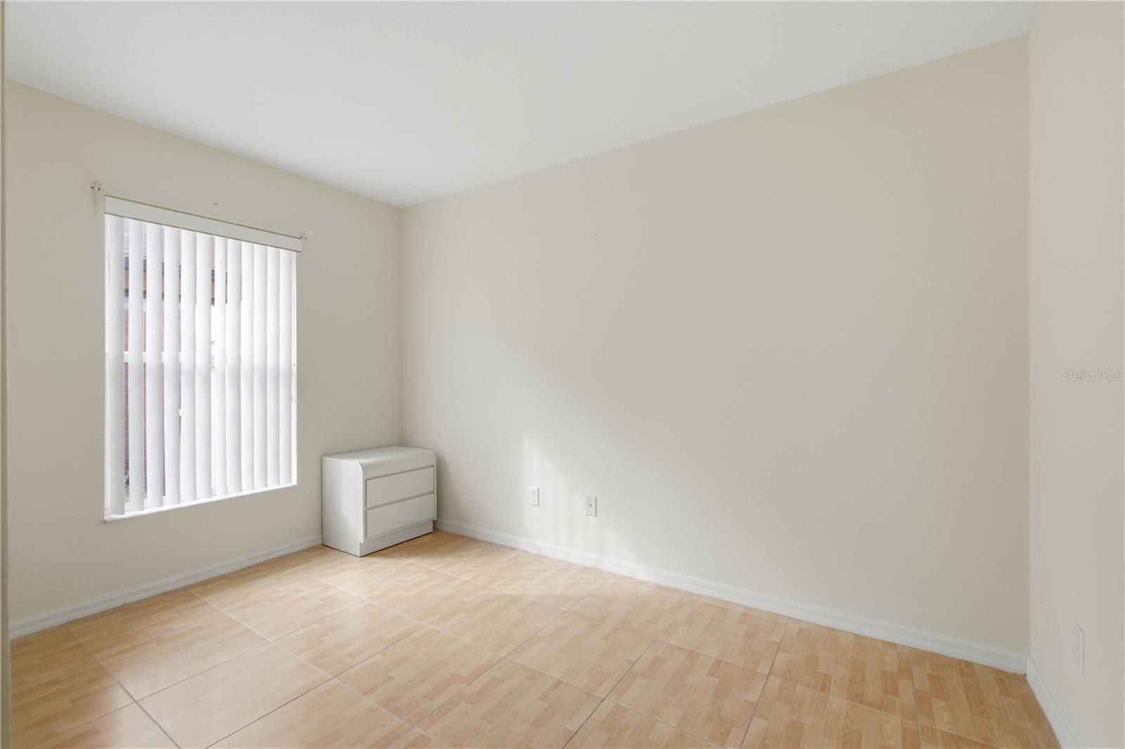 Image 12 of 17 For 2442 Island Club Way