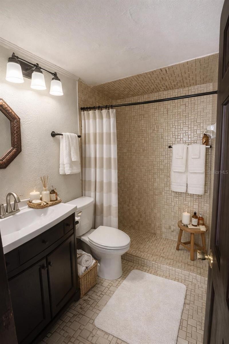 Image 3 of 16 For 5020 Pine Street