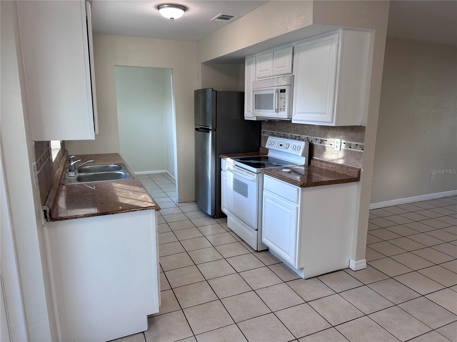 Image 4 of 29 For 5772 94th Avenue N