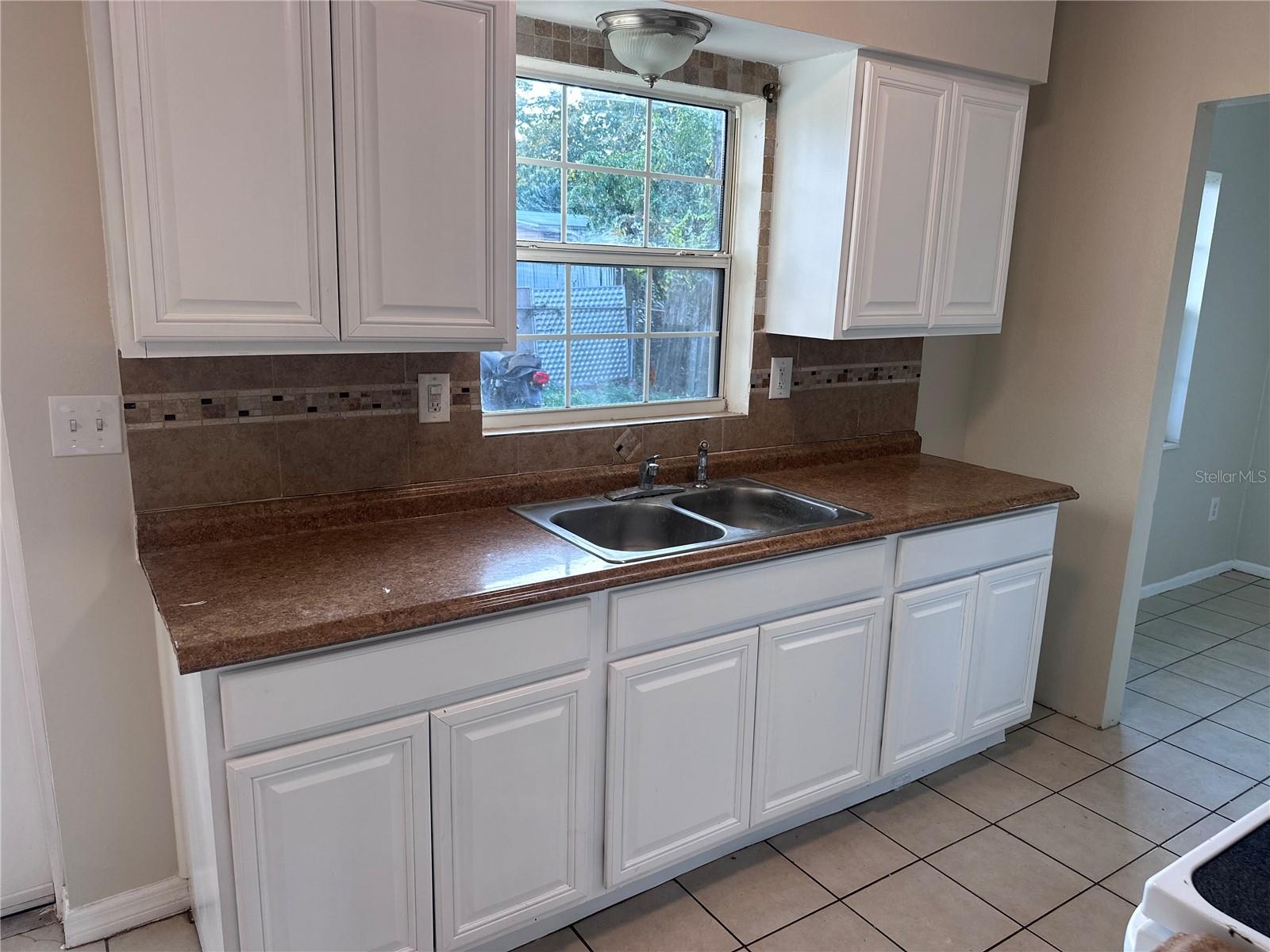 Image 6 of 29 For 5772 94th Avenue N