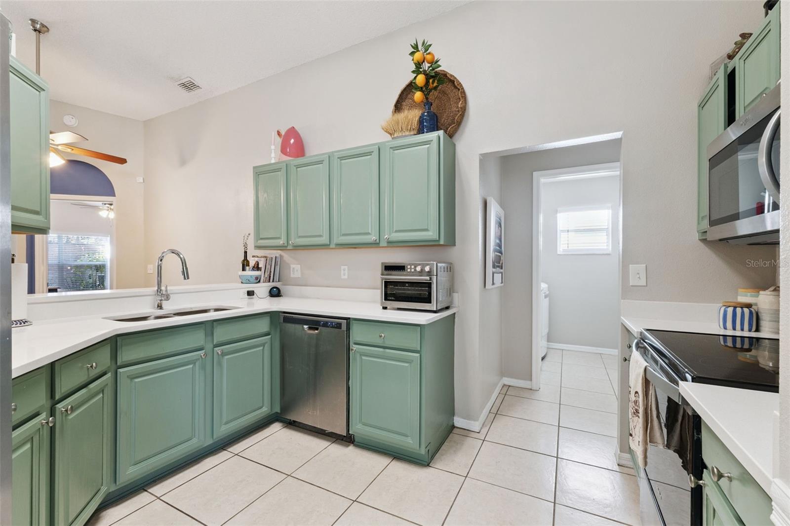 Image 12 of 38 For 1405 Black Willow Trail