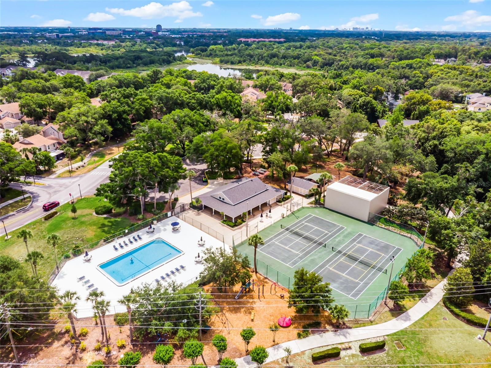 Image 3 of 38 For 1405 Black Willow Trail