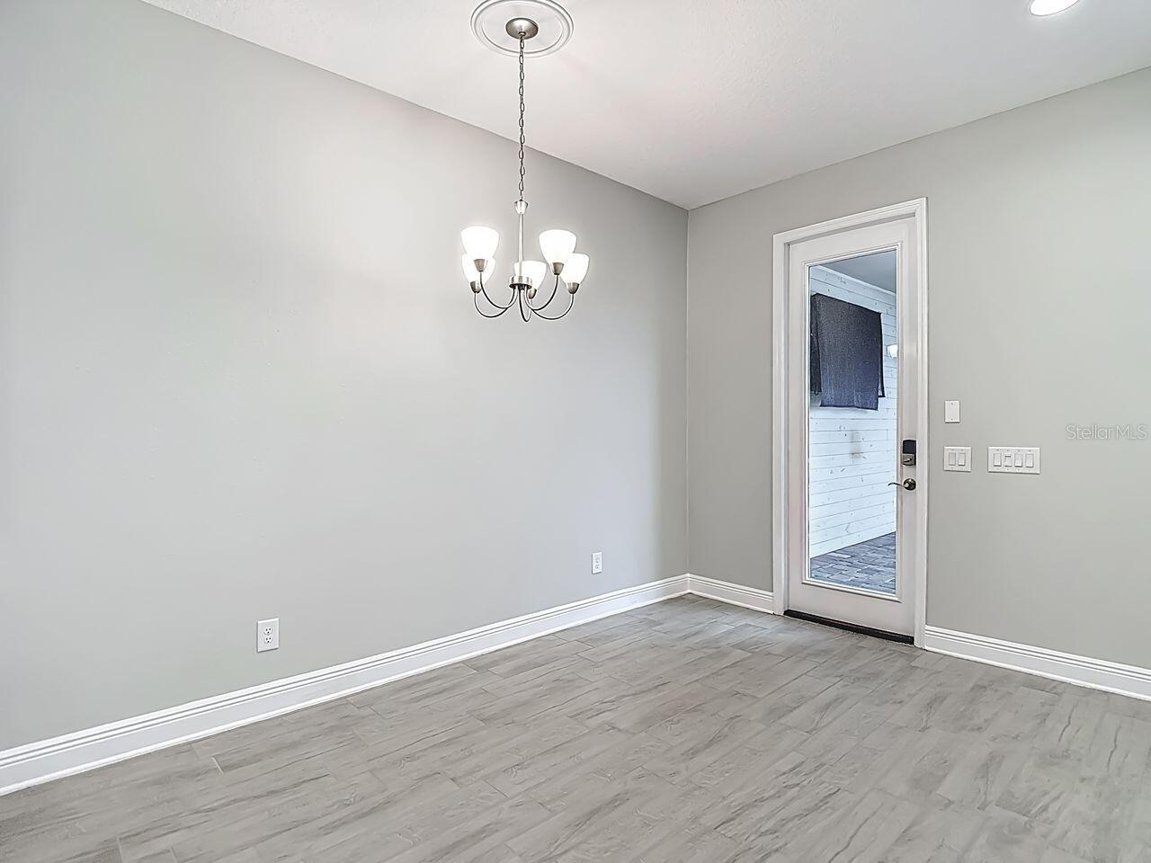 Image 23 of 60 For 12538 Rangeland Boulevard