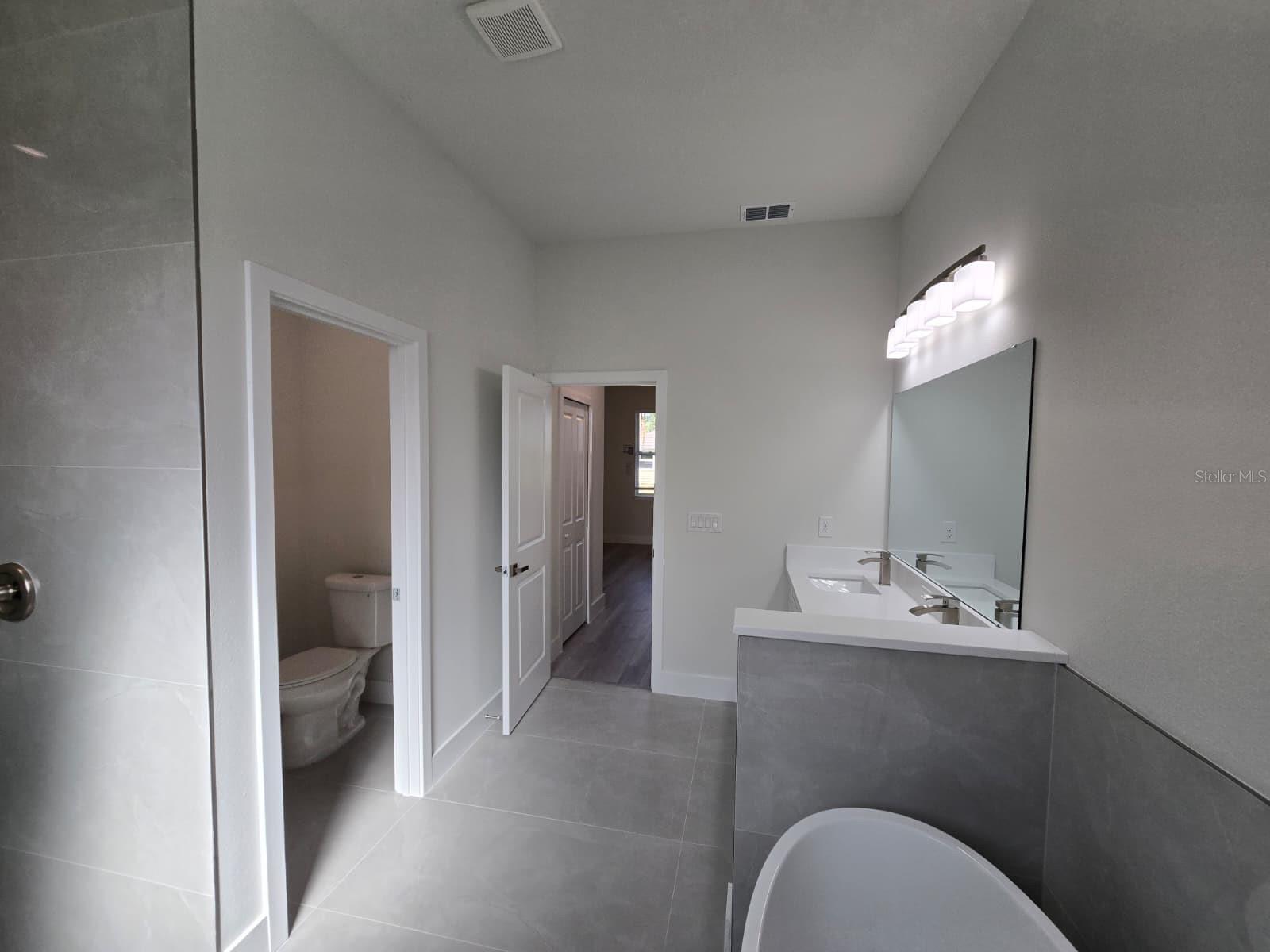 Image 11 of 29 For 5244 Redwood Terrace