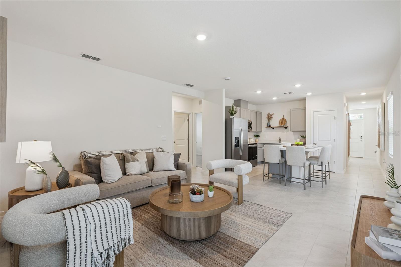 Image 14 of 27 For 802 Ambleside Drive