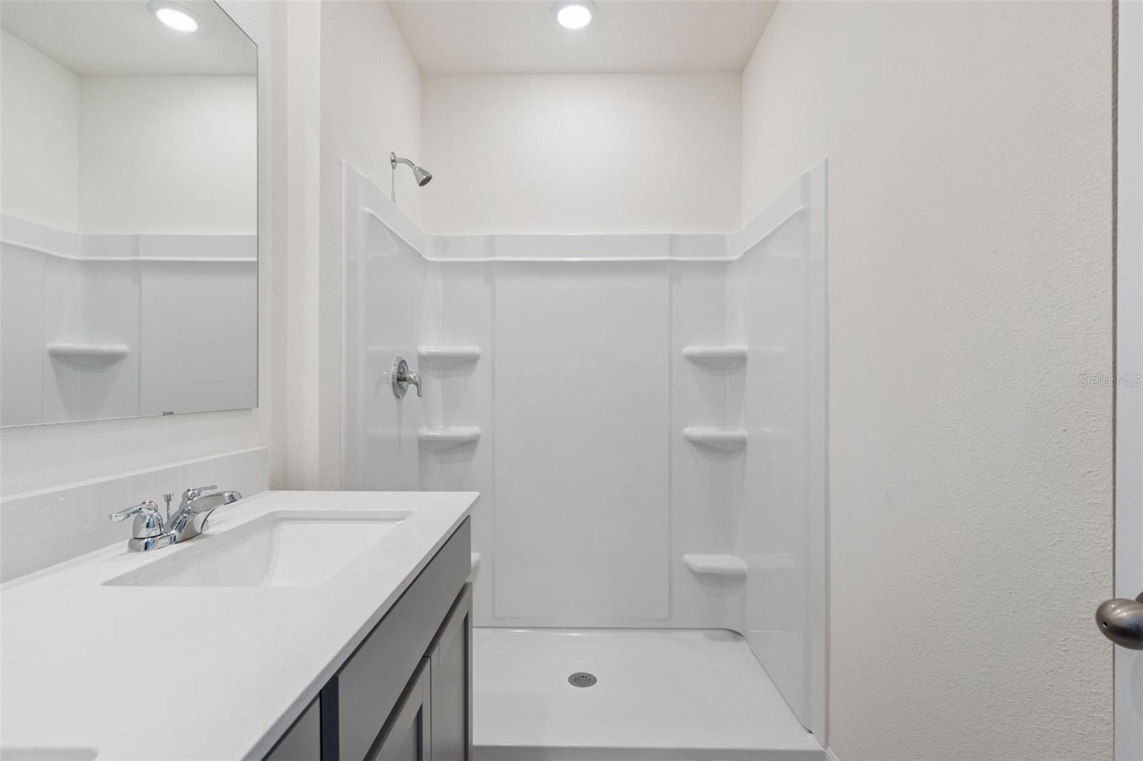 Image 20 of 27 For 802 Ambleside Drive