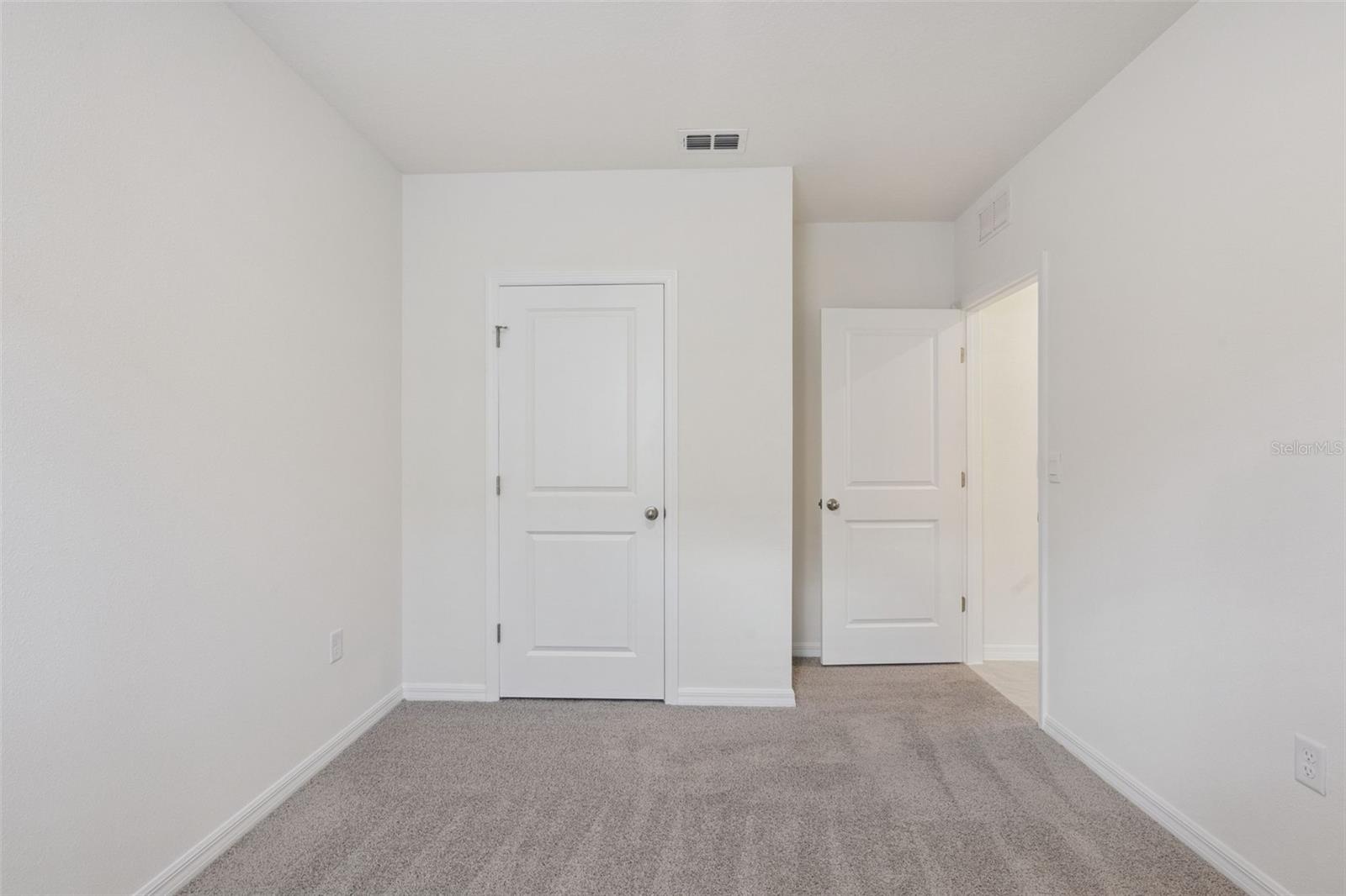 Image 27 of 27 For 802 Ambleside Drive