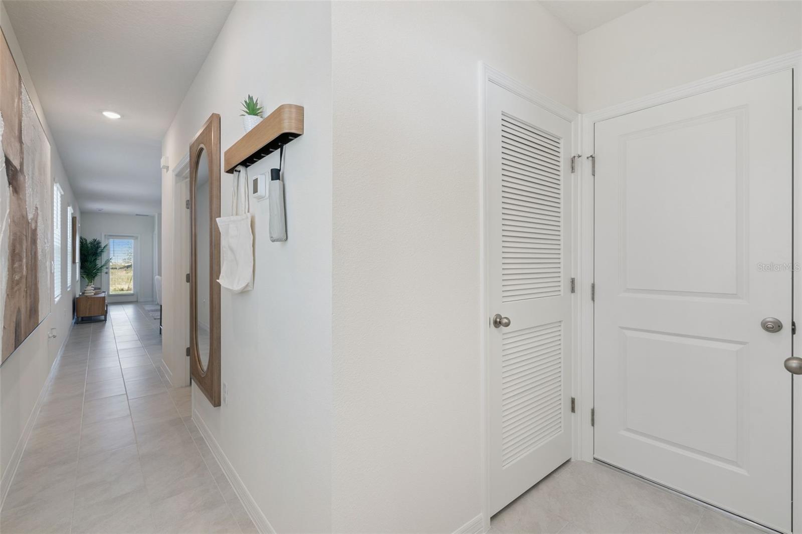 Image 3 of 27 For 802 Ambleside Drive