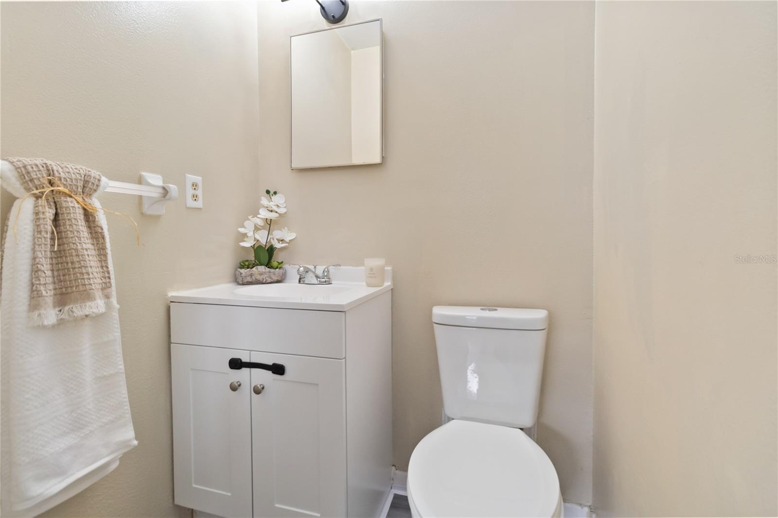 Image 16 of 28 For 608 Dora Avenue