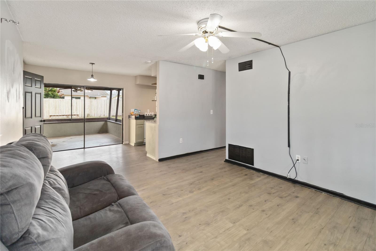 Image 7 of 28 For 608 Dora Avenue