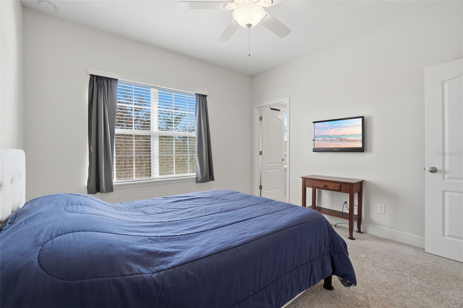 Image 19 of 42 For 15519 Honeybell Drive