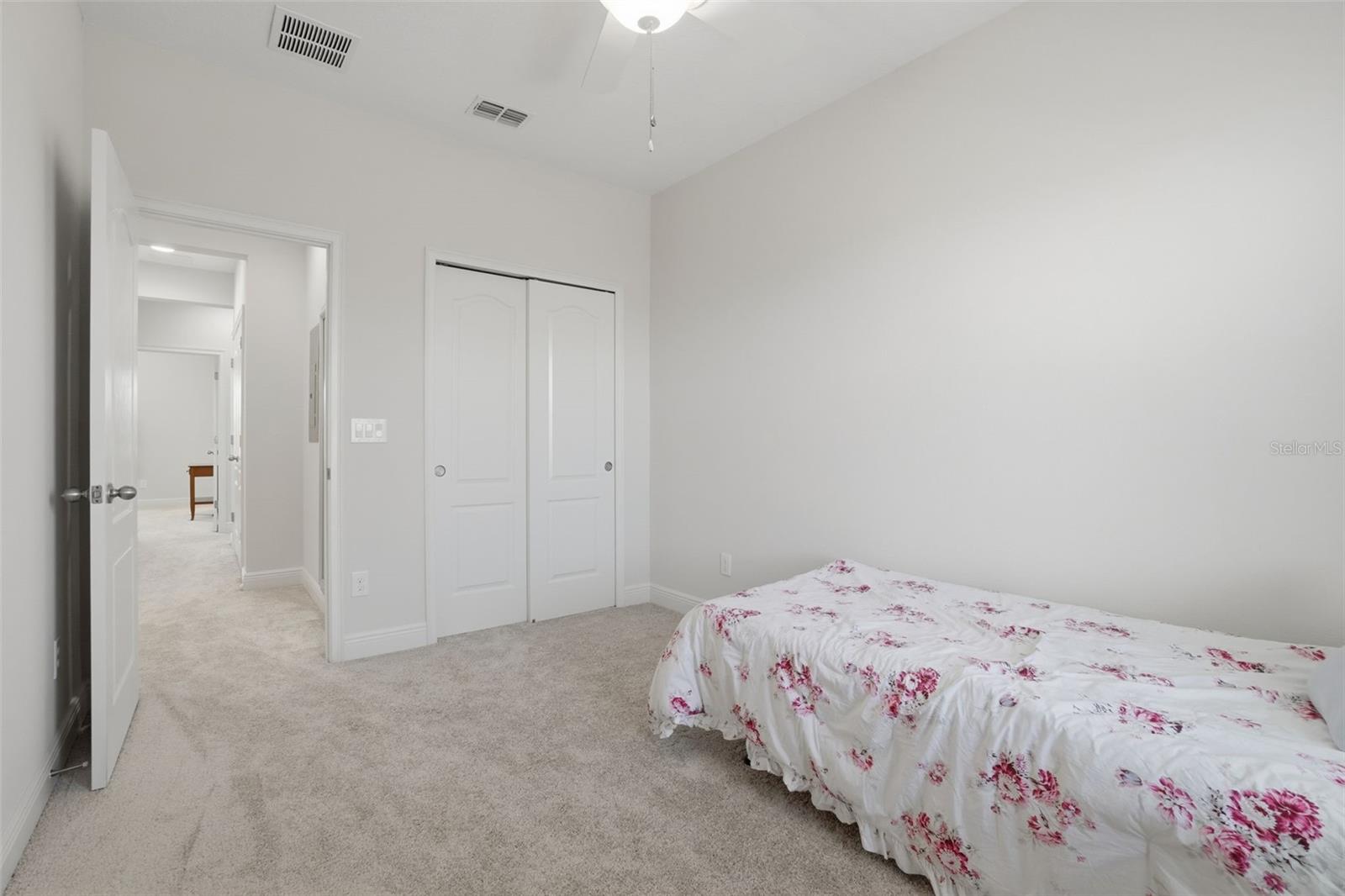 Image 23 of 42 For 15519 Honeybell Drive