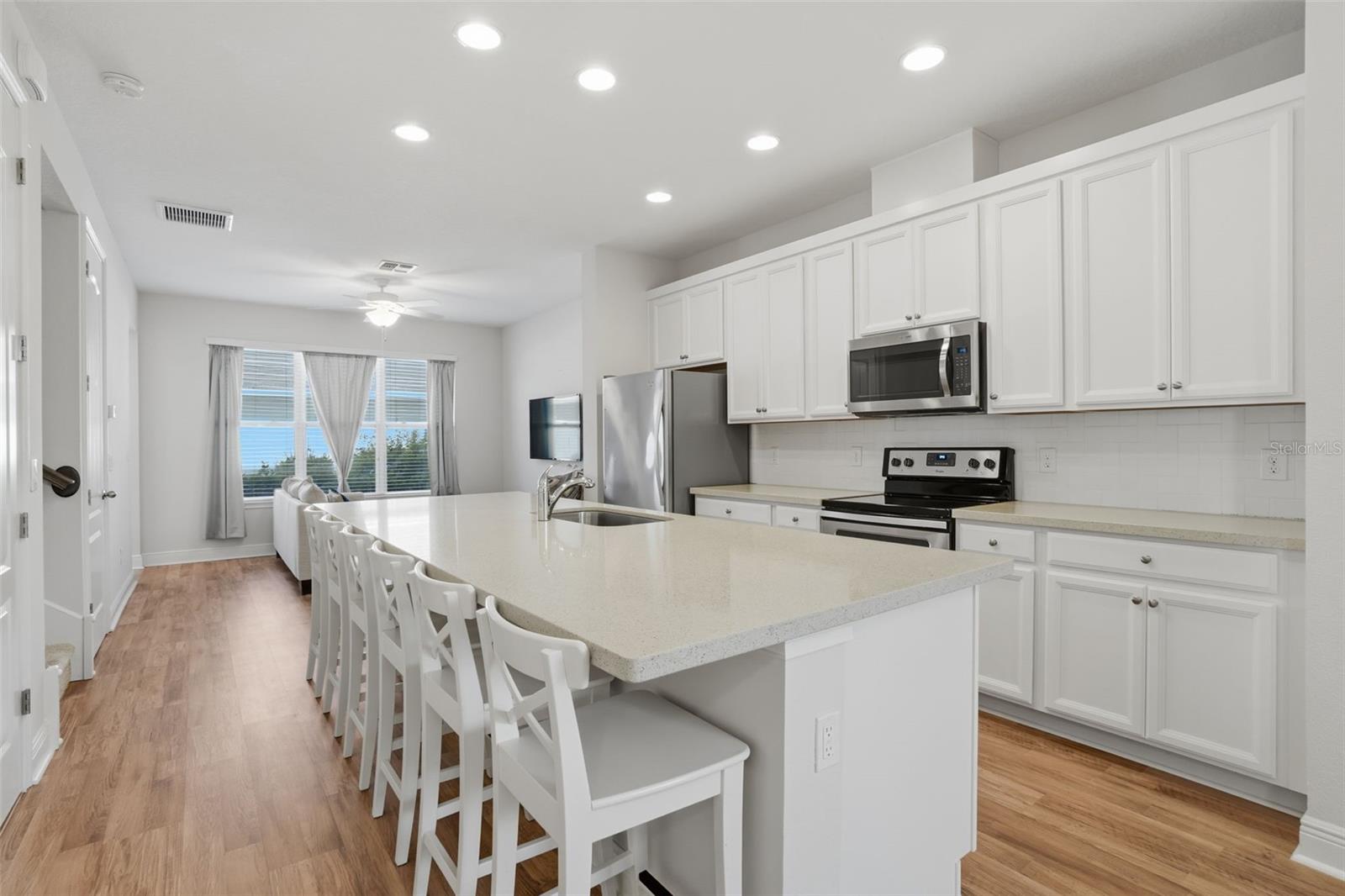 Image 8 of 42 For 15519 Honeybell Drive