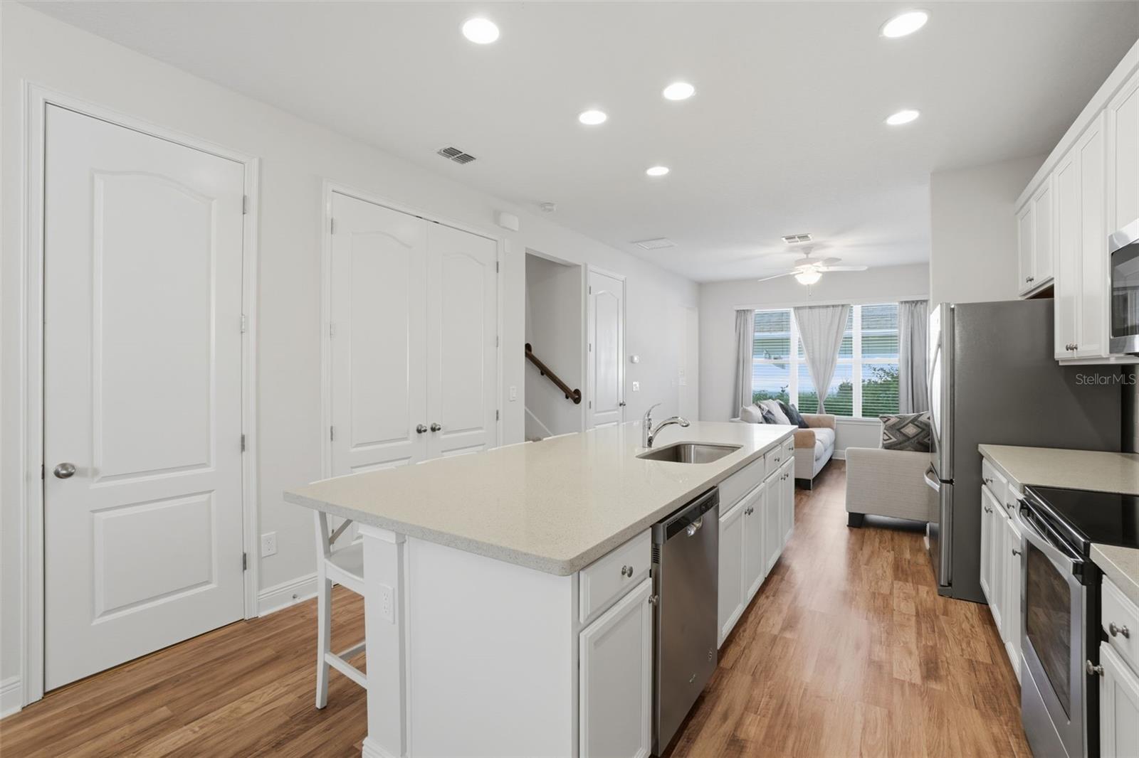 Image 9 of 42 For 15519 Honeybell Drive